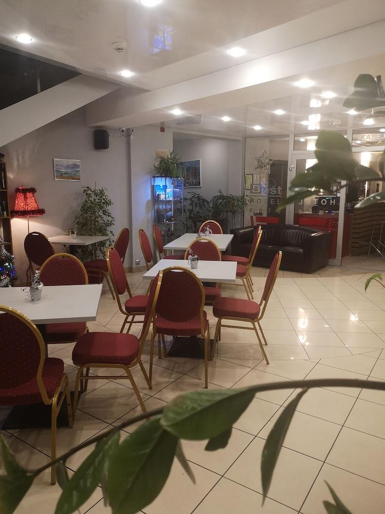 Hotel With Free Parking 3*
