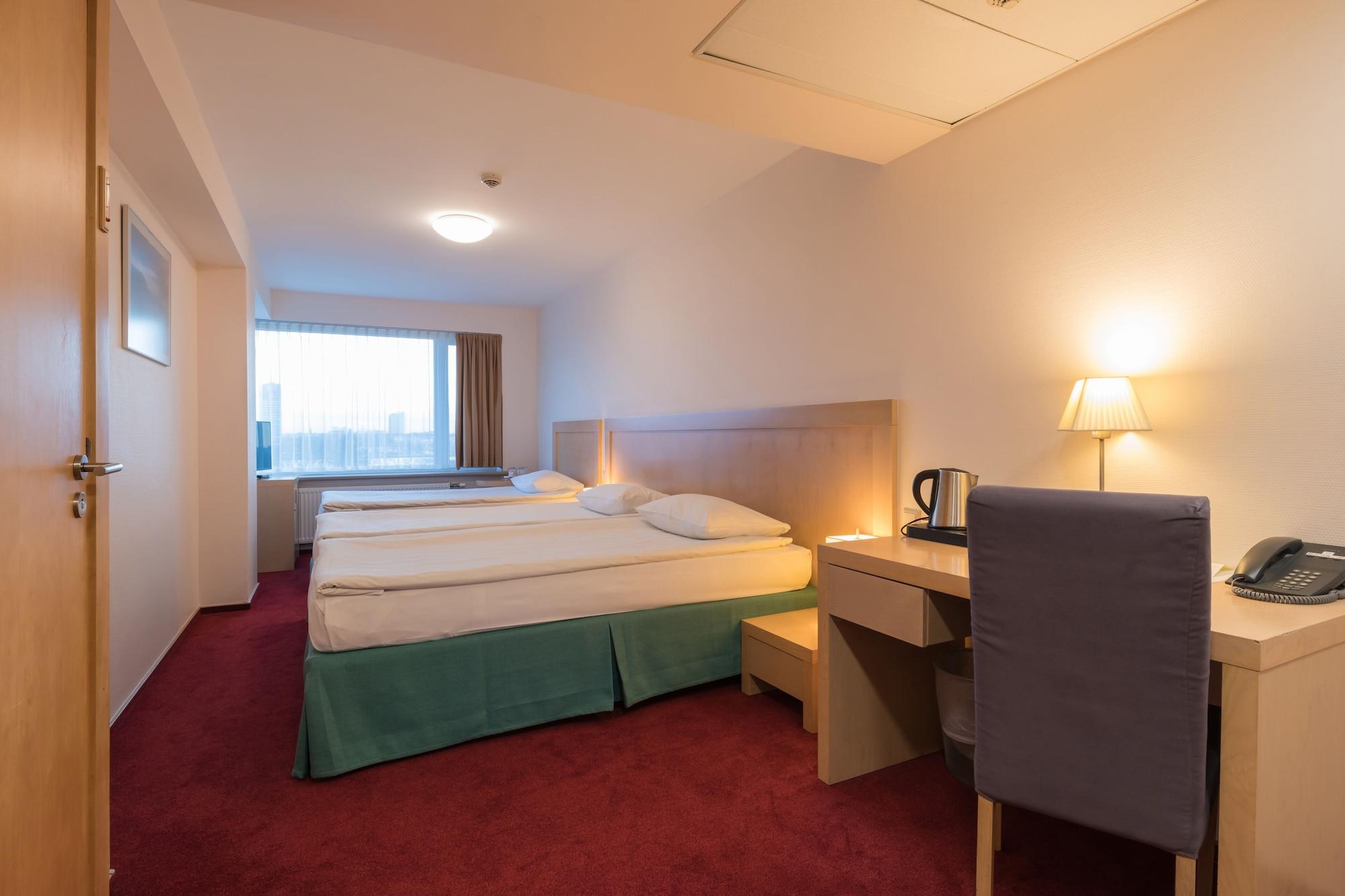 Islande With Free Parking 4* Riga