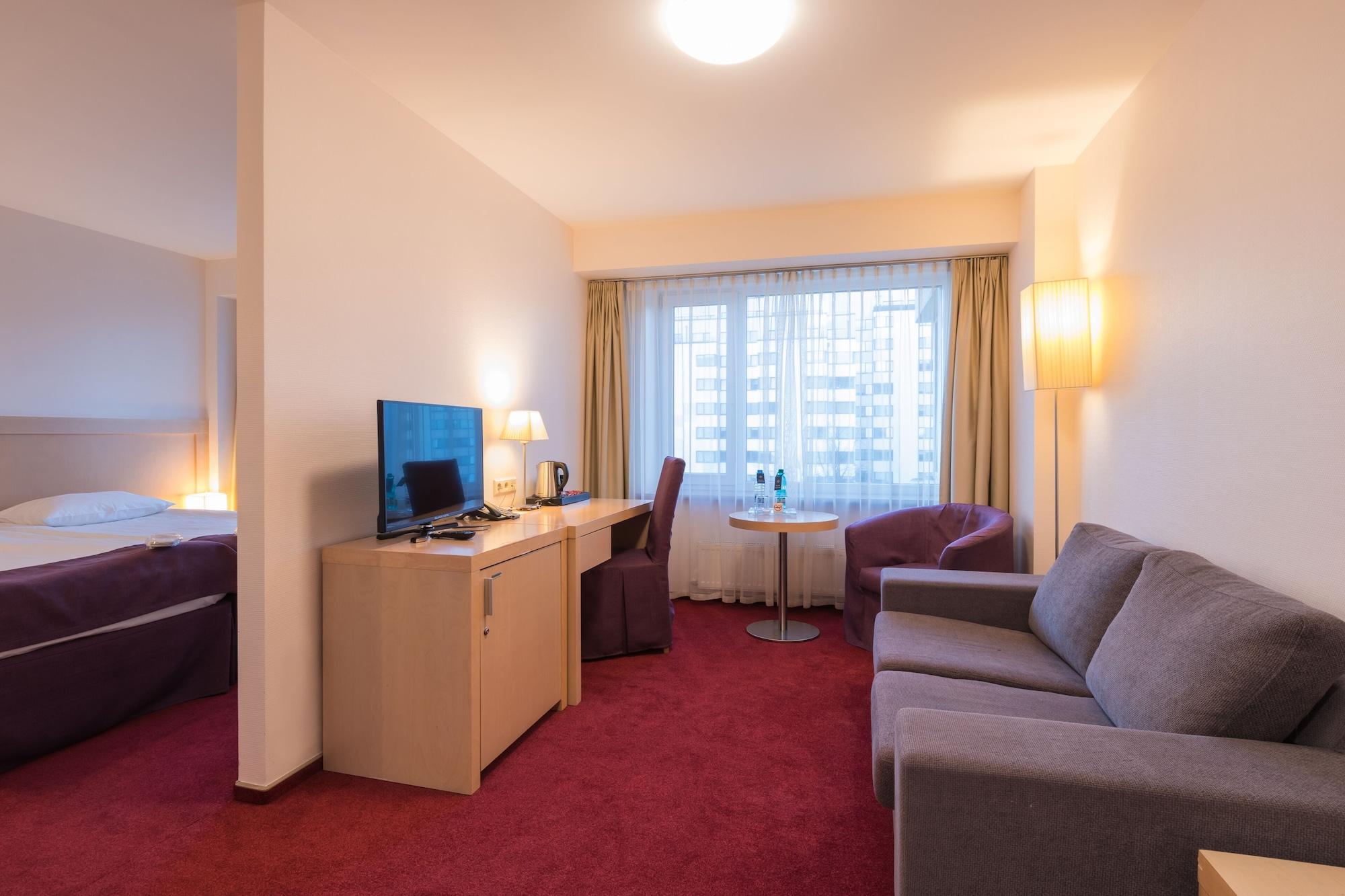 Islande With Free Parking Hotel 4*