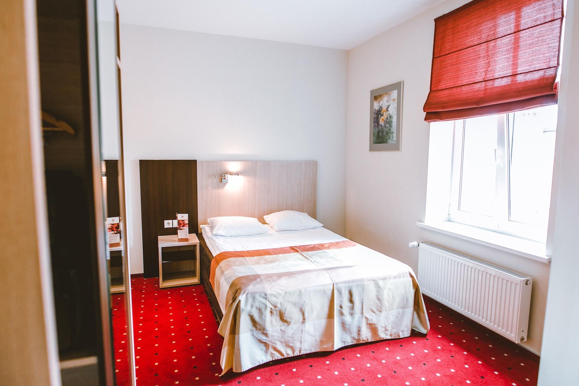 Hotel Hanza 3*