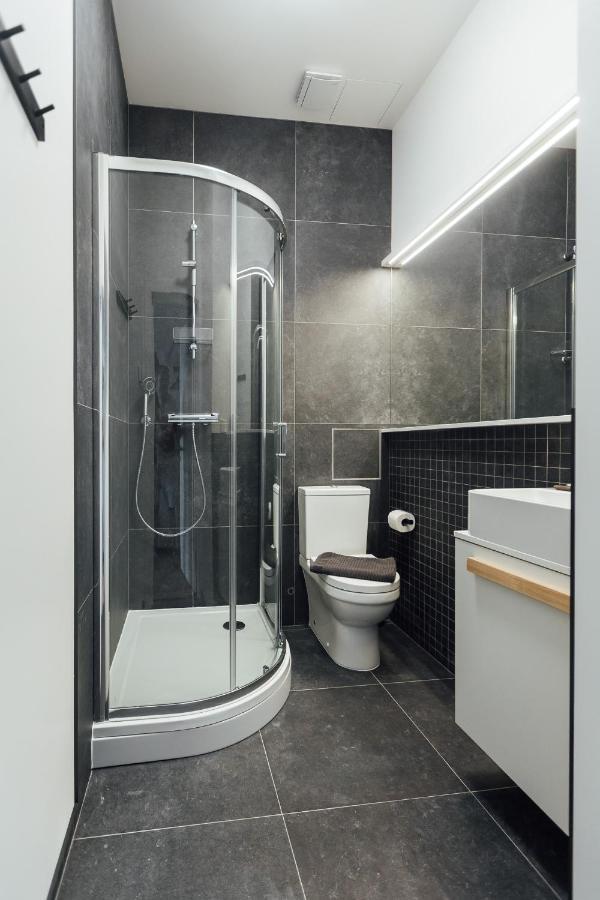 In Art Nouveau Building With Ac Location Near Old Town Korter *