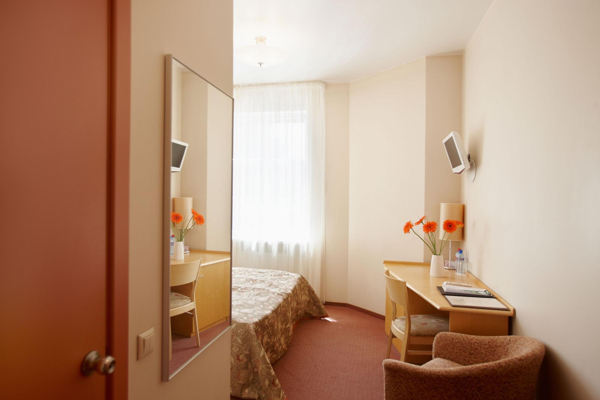 Edvards Hotell Riga