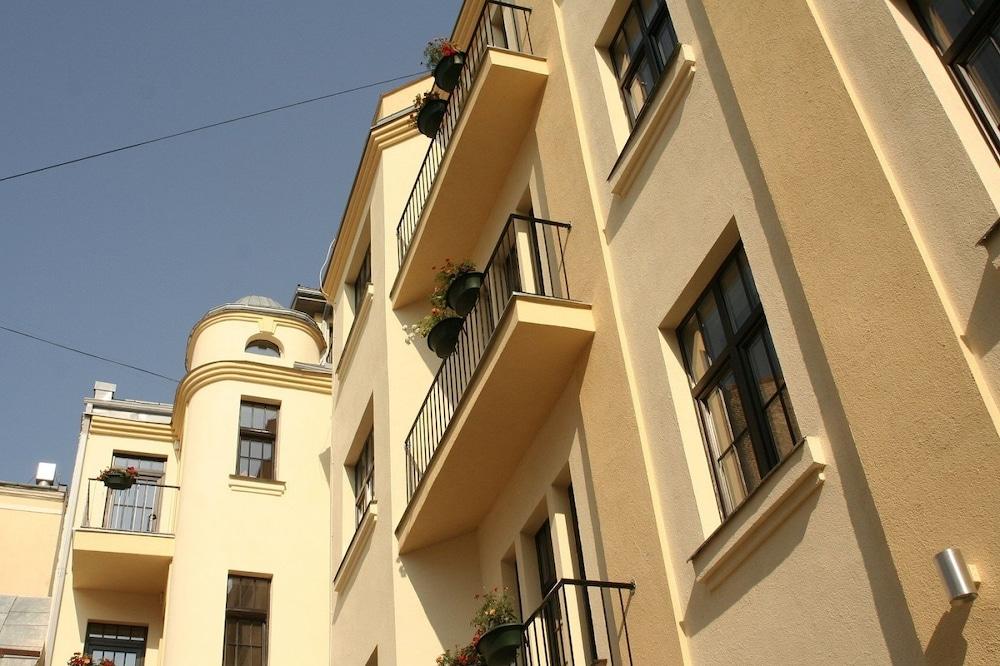 Edvards Hotel 3*