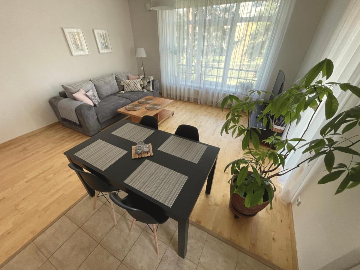 Cozy Kaivas, Free Parking, Self Check-in Riga