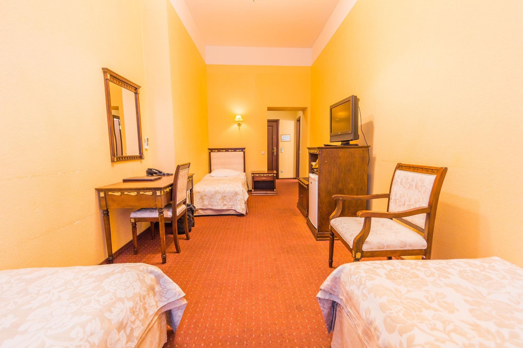 Garden Palace Hotel 4*