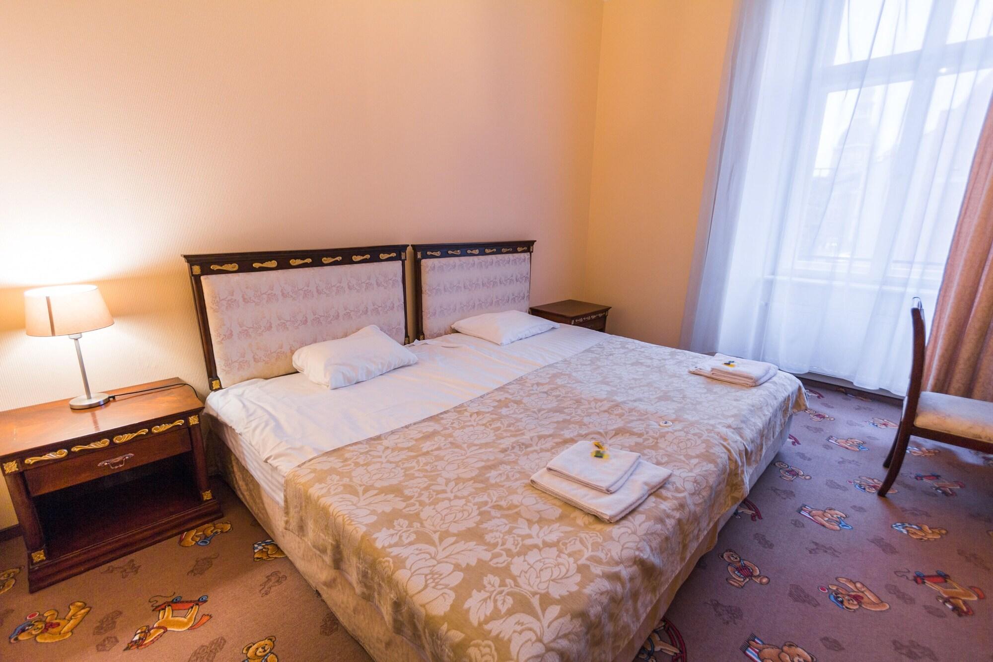Garden Palace Hotel 4*