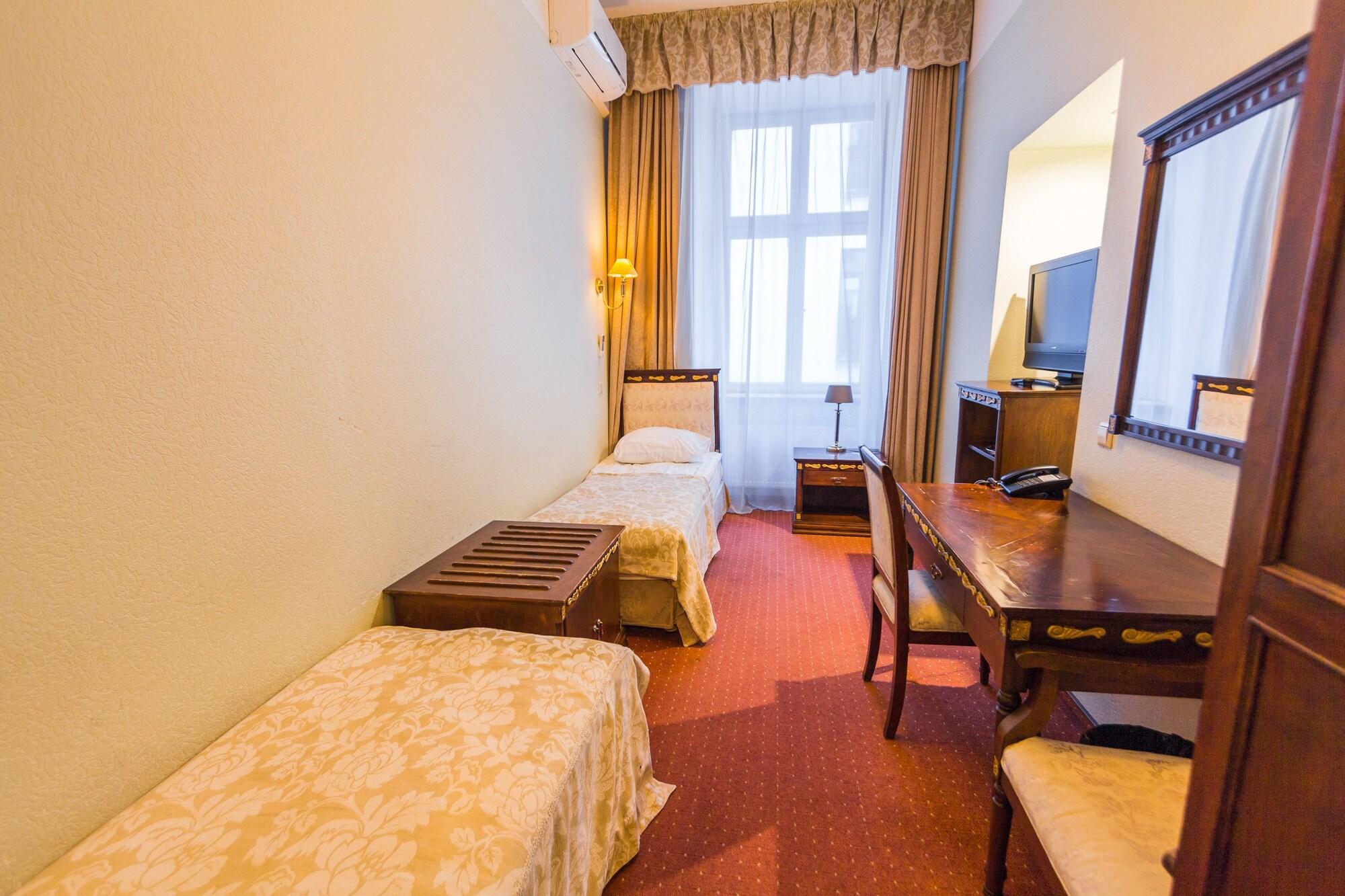 Garden Palace Hotel