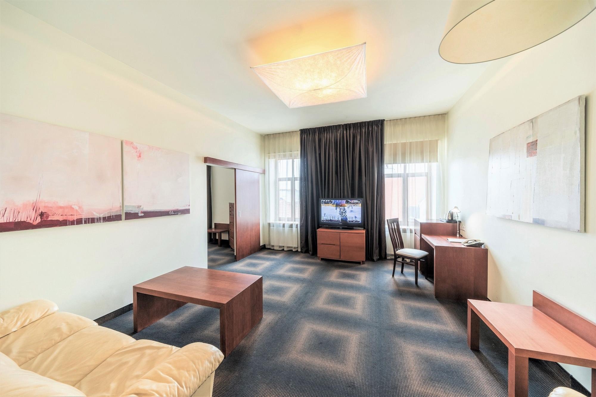 Rixwell Centra 4*