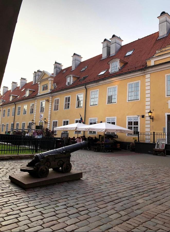 2 Level In Old Town