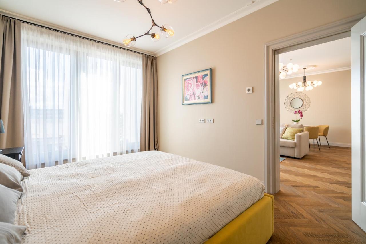 Easyrooms Dzirnavu Apartment *