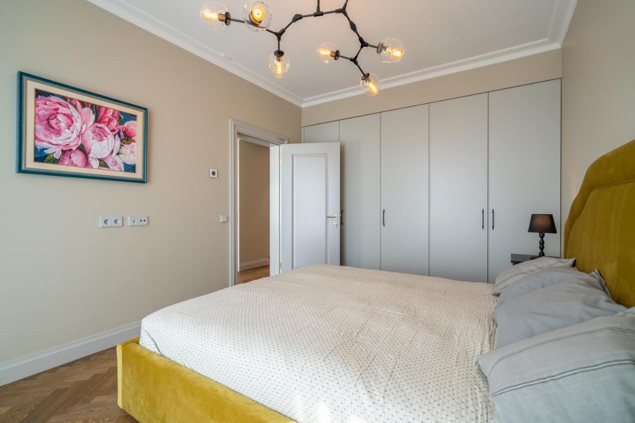 Easyrooms Dzirnavu Apartment Riga
