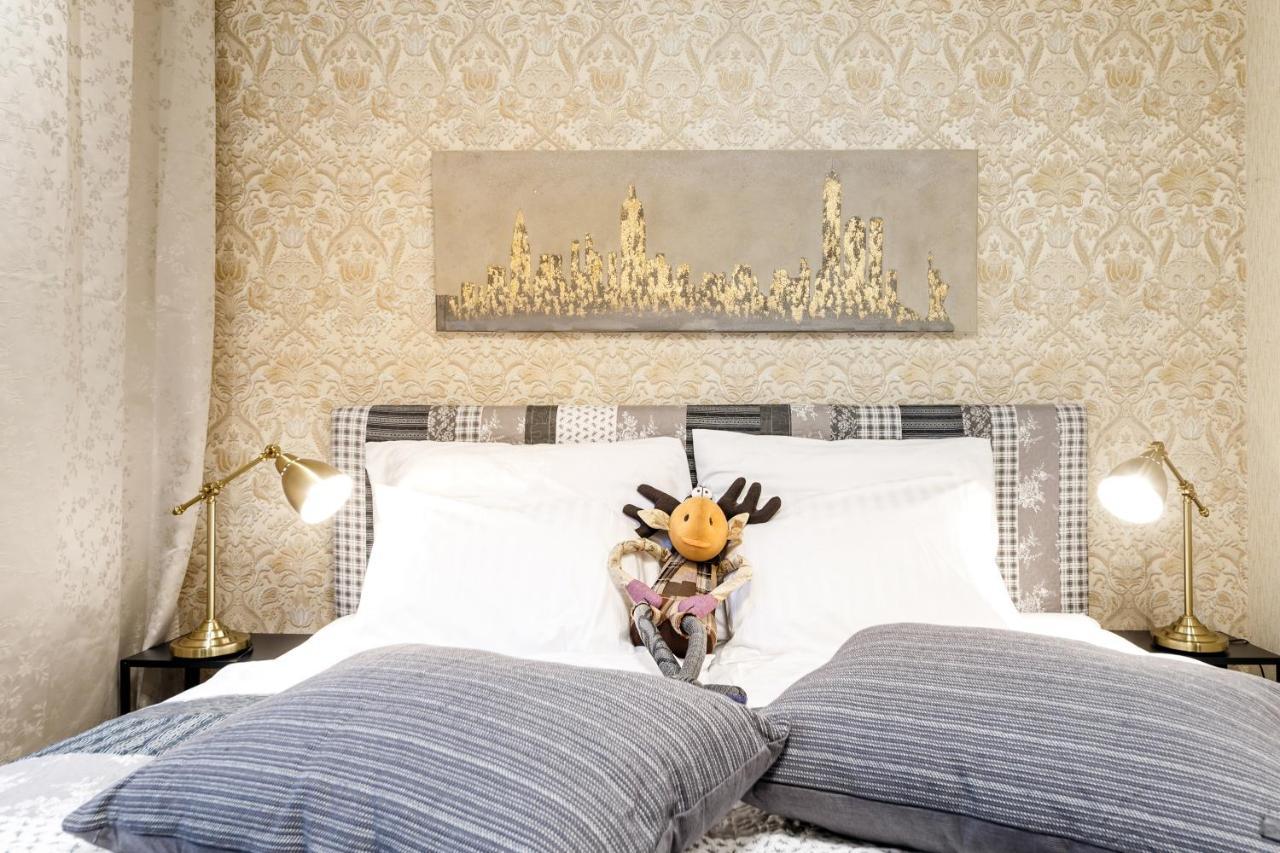Căn hộ Parkcosylux Two Bedrooms Free Parking
