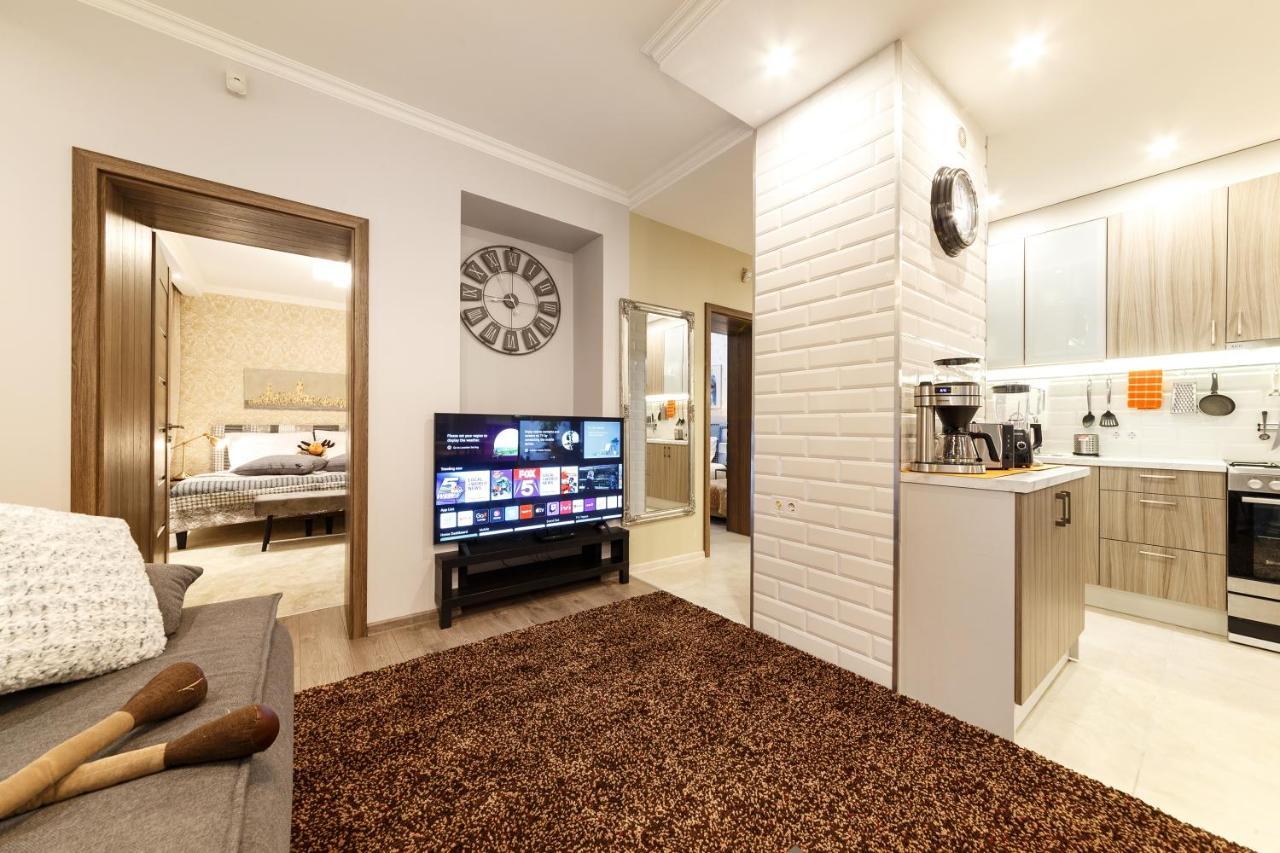 Parkcosylux Two Bedrooms Free Parking Riga