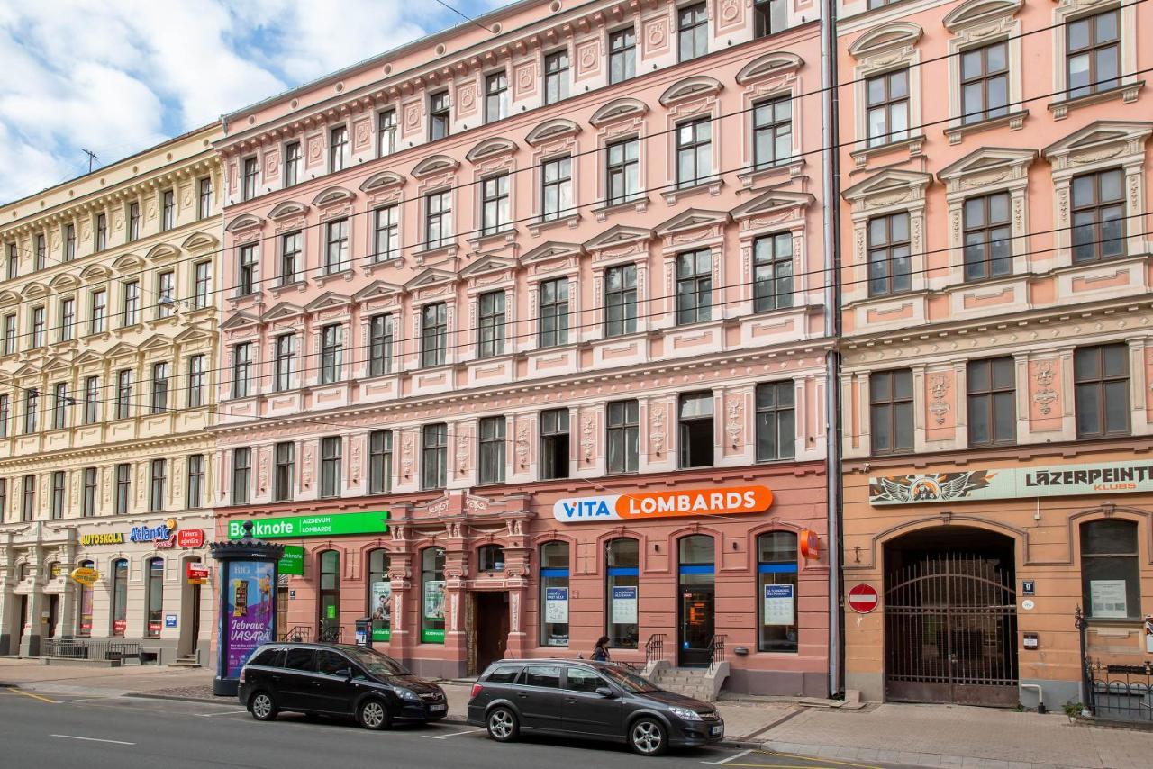 Merkela street apartment 14 * Riga