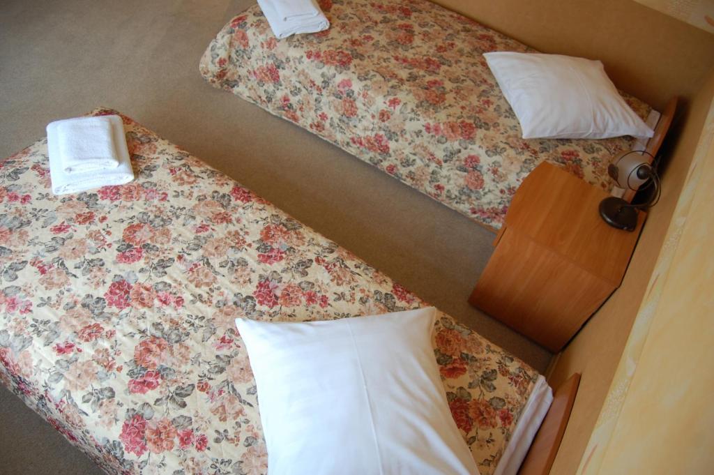 Hotel Linovo With Free Parking 3*