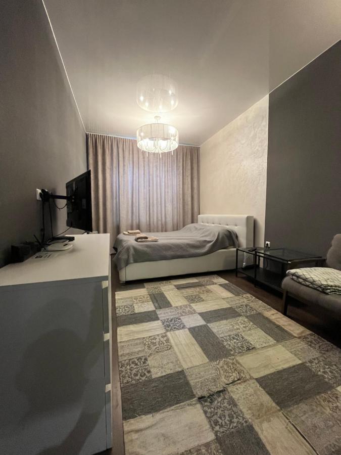 Apartment Kingsize Bed Self Check In & Smart Tv And Parking *