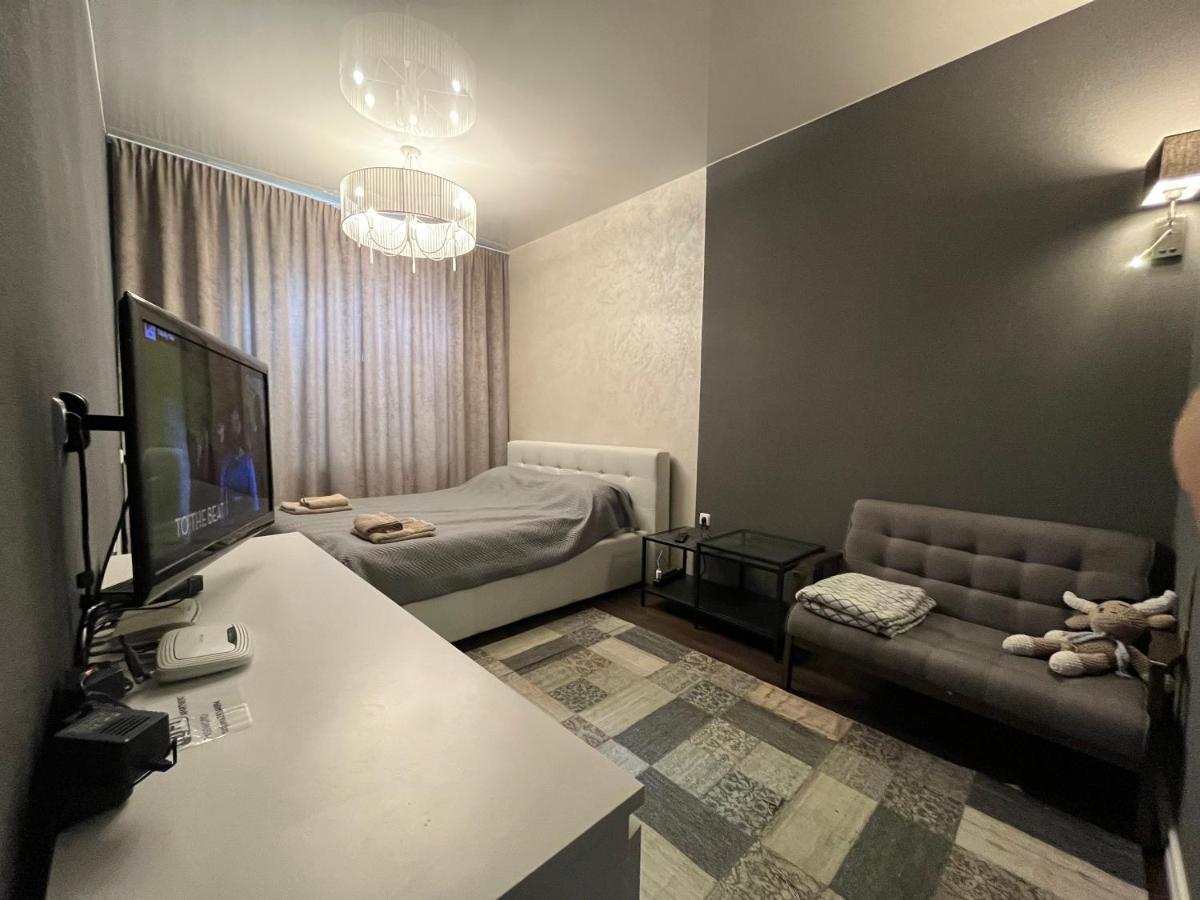 Butas Kingsize Bed Self Check In & Smart Tv And Parking Riga
