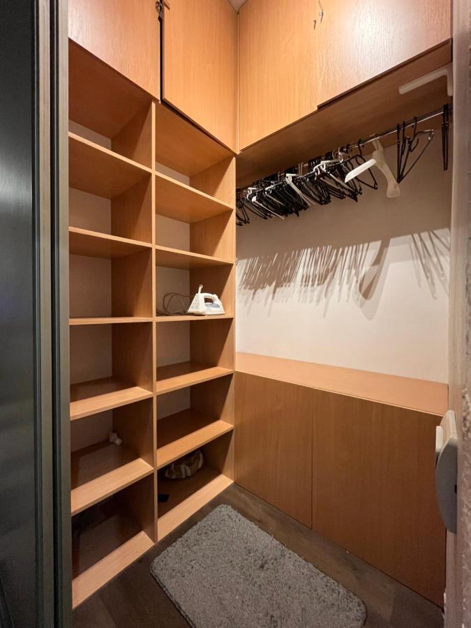 Kingsize Bed Self Check In & Smart Tv And Parking Apartment