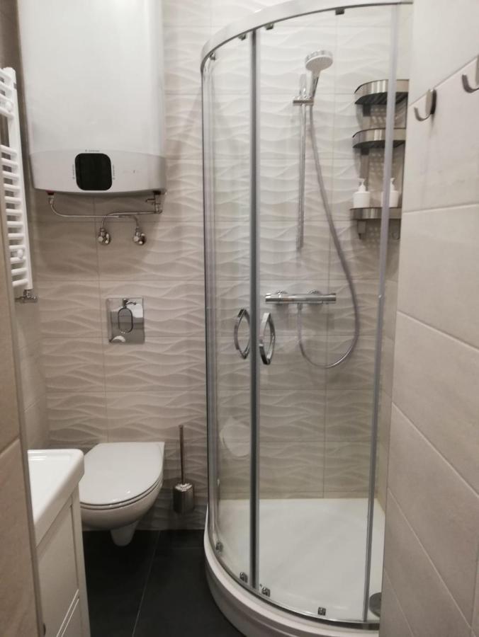 Classic 2-room In Old Town Apartment *