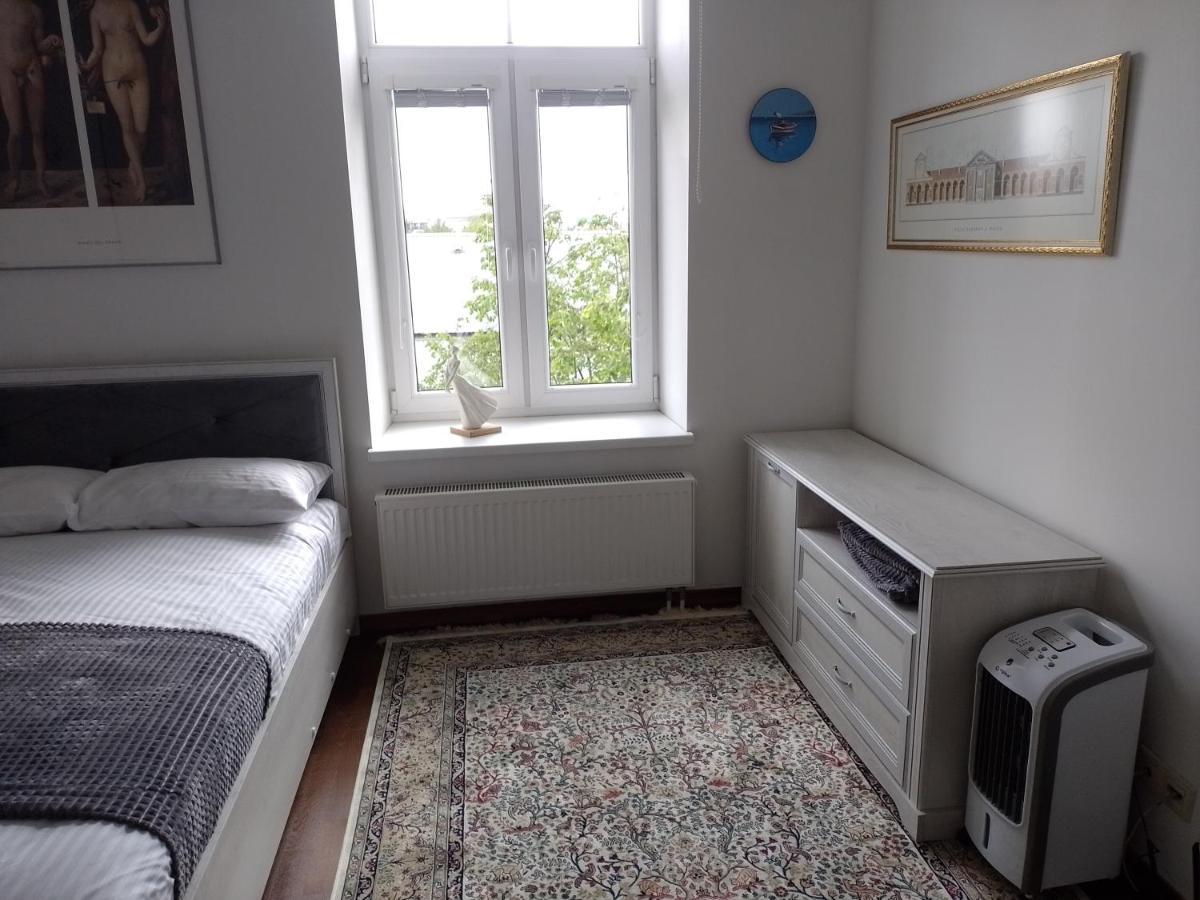 Premium Class Apartment, Free Parking, Maximum 5 Guests, 2 Bedrooms, 3 Beds Butas *