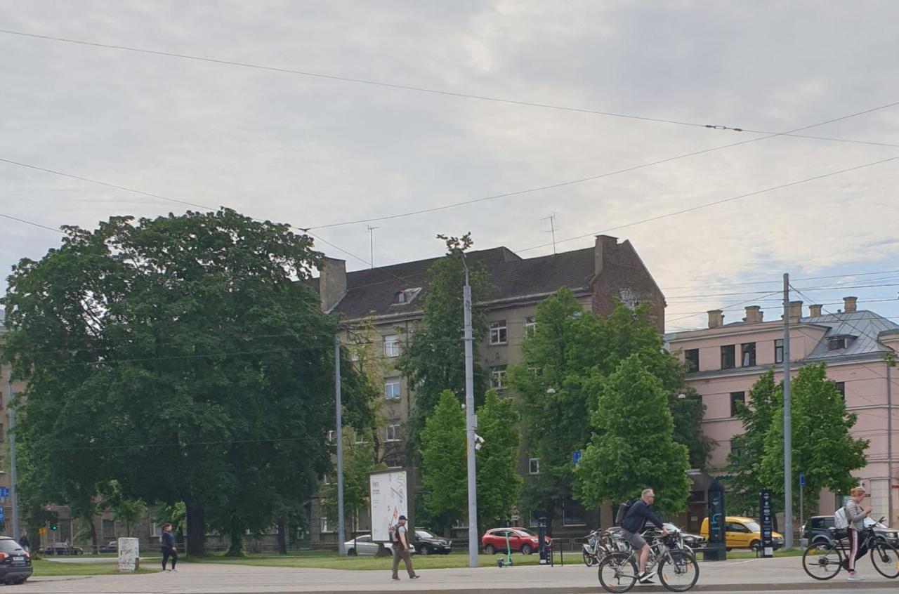 Apartamento Bikernieki & Parking *