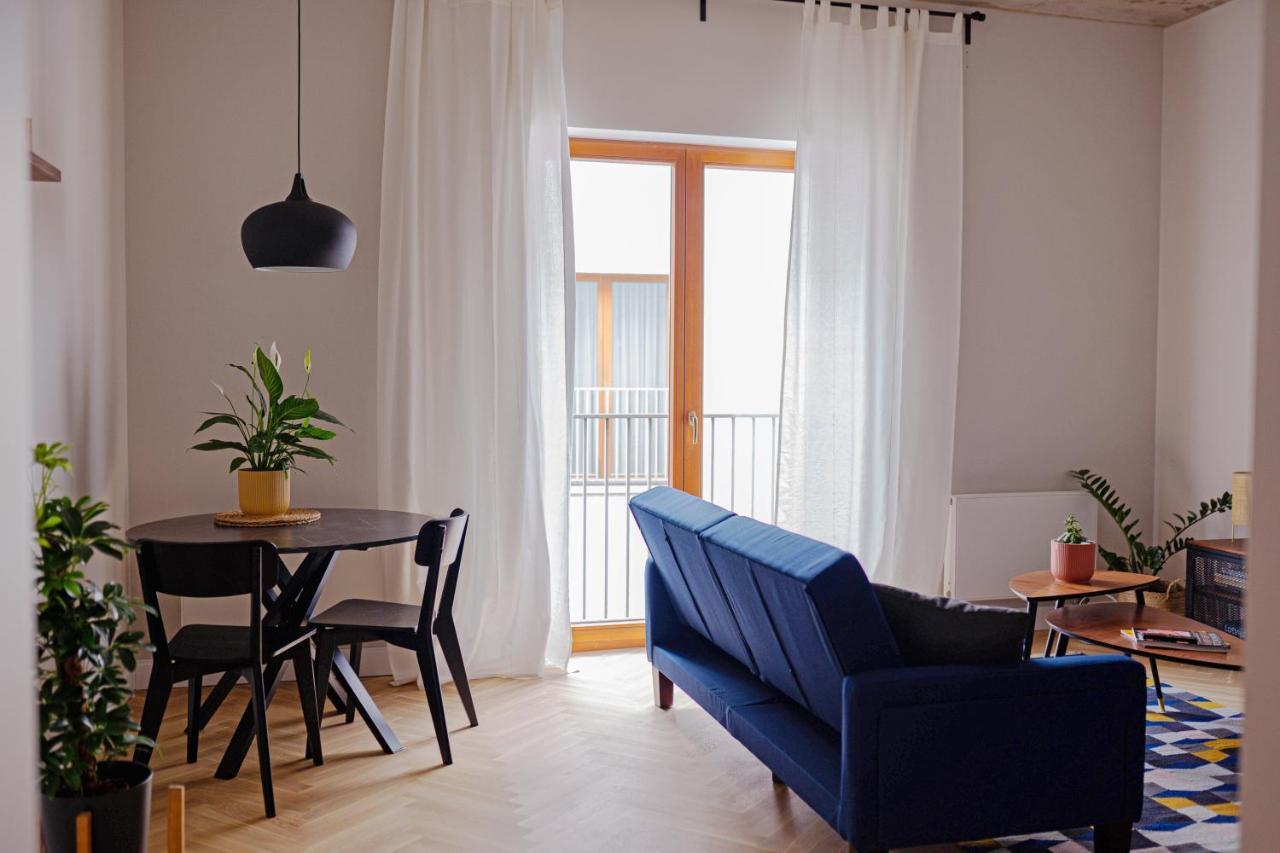Apartment Spacious Brand New Modern In Old Town Riga