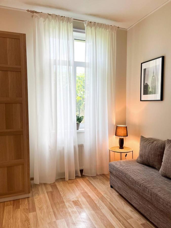 Apartment Bright Spacious In With Free Parking Riga