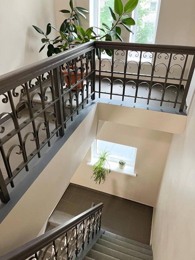 Bright Spacious In With Free Parking Riga