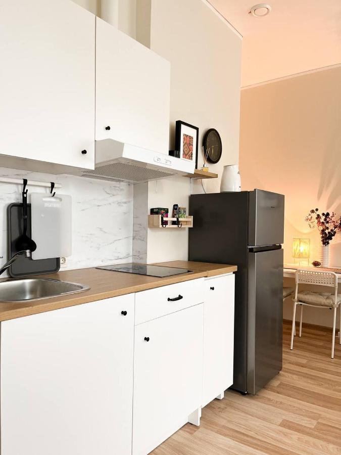 Apartment Bright Spacious In With Free Parking Riga
