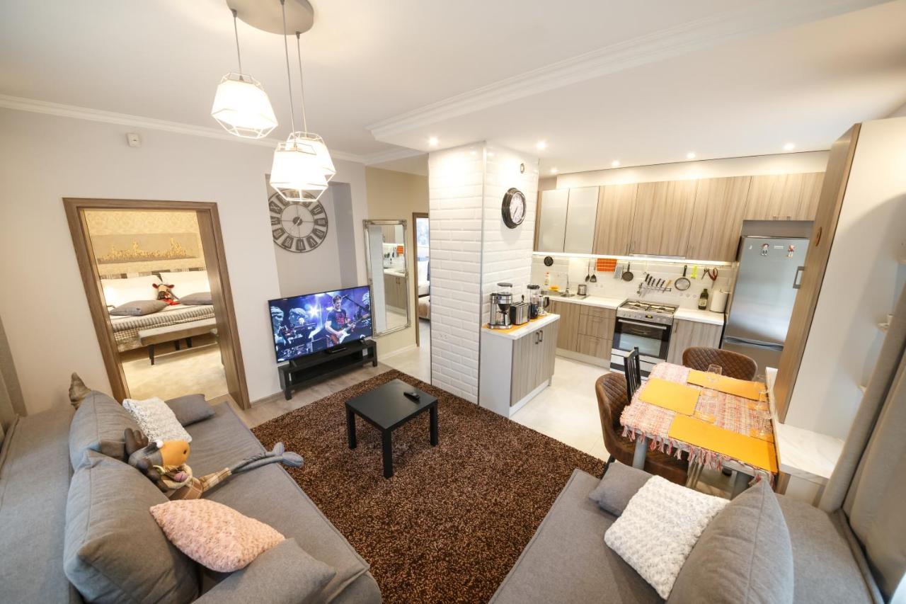 Parkcosylux Two Bedrooms Free Parking Căn hộ Riga