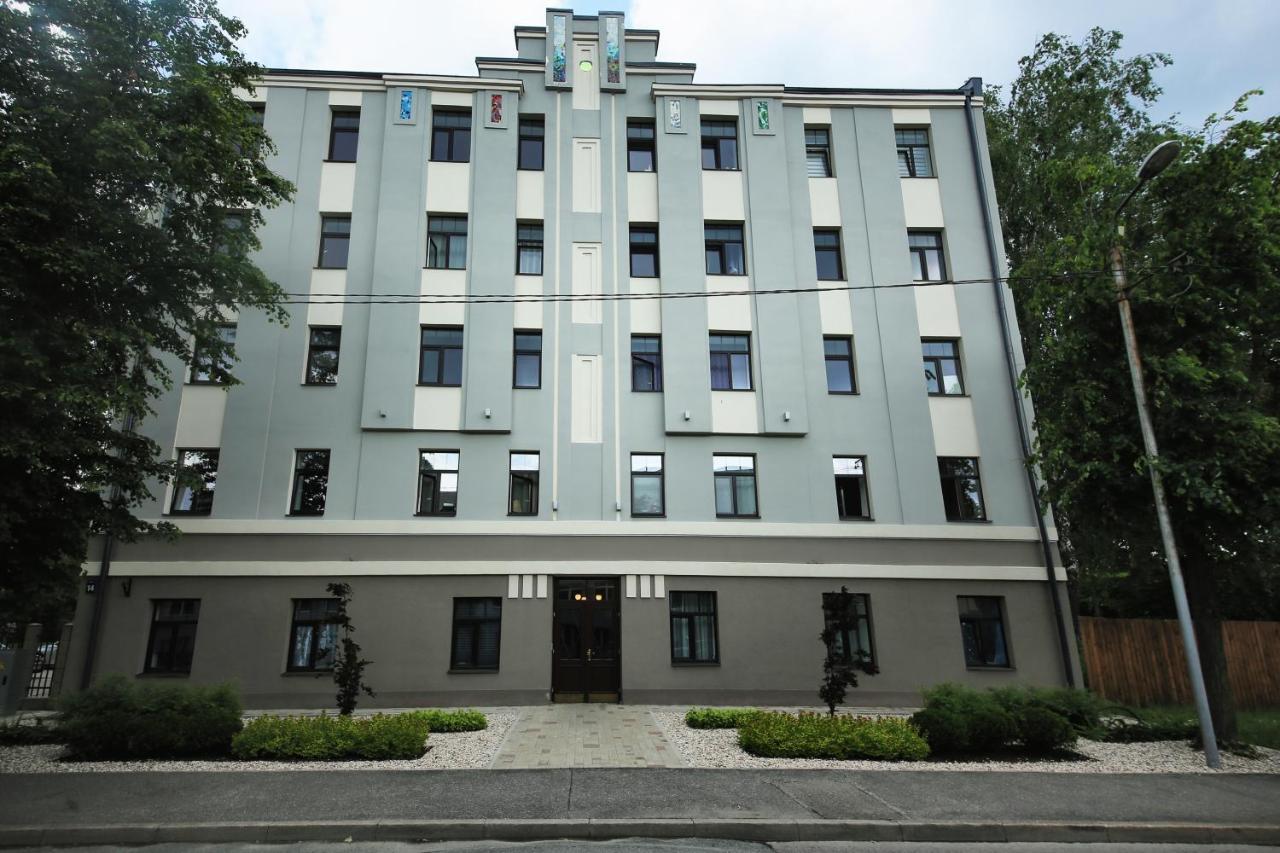 Comfortable Design On Vilanu With Parking Appartement