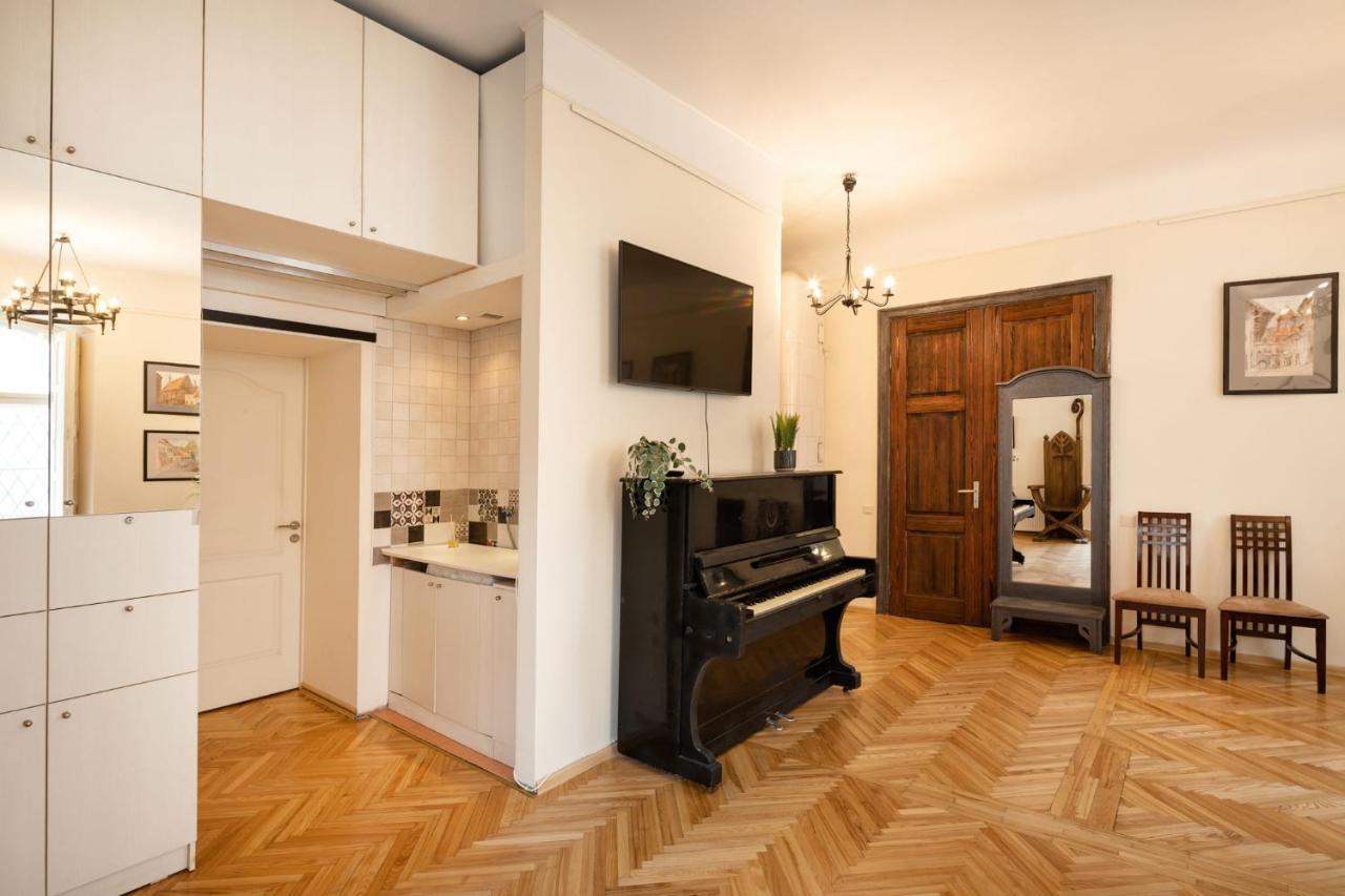 Apartment Old Historical One Bedroom Riga