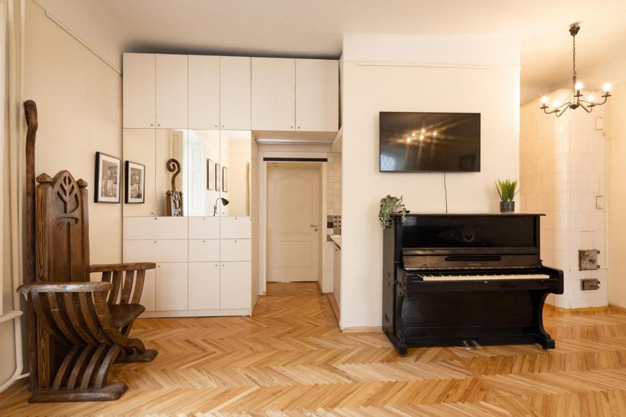 Old Historical One Bedroom Apartment