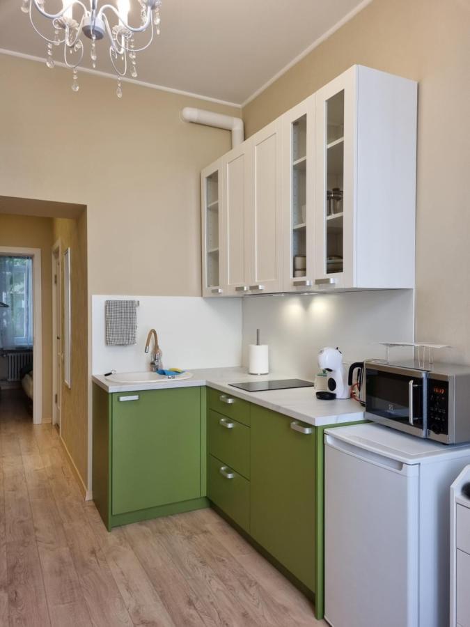 Apartment Cosy One Seperate Bedroom In Center, Perfect For Family Trip. *