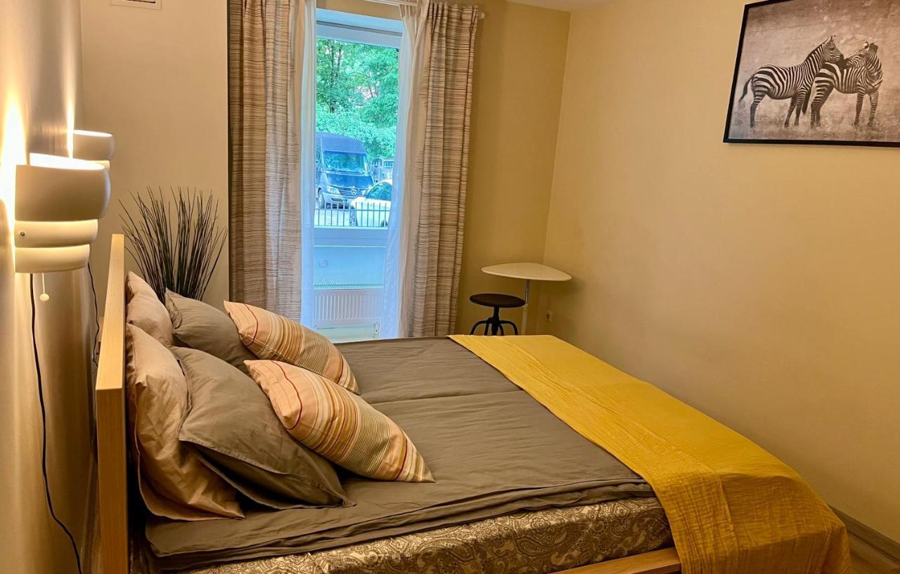 Butas Cozy Vibes Like It Is Quiet With Three Bedrooms *