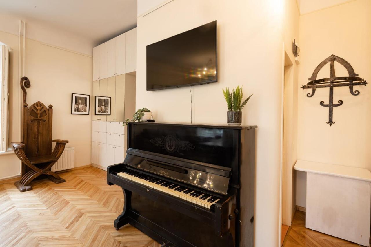 Old Historical One Bedroom