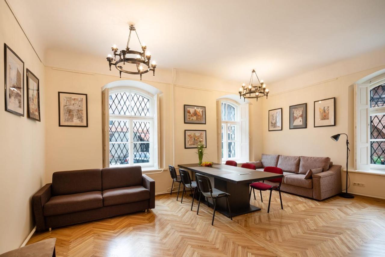 Dzīvoklis Old Historical One Bedroom