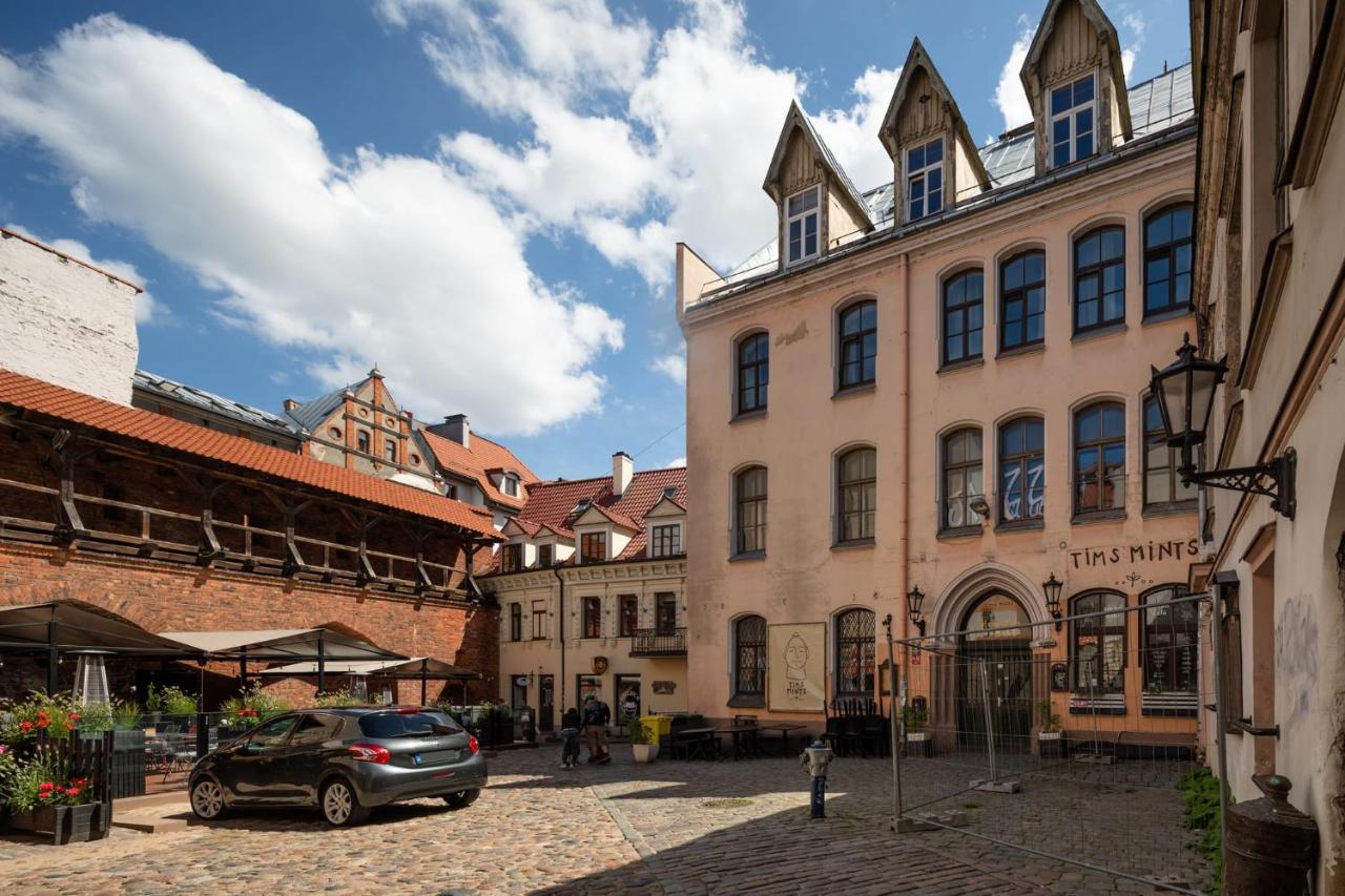 Old Historical One Bedroom Apartment