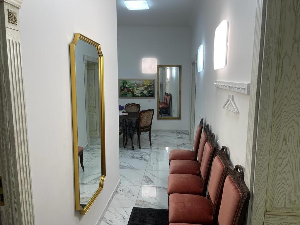 Center In Old Town Apartment *