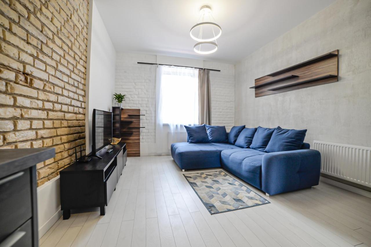 Apartment S22