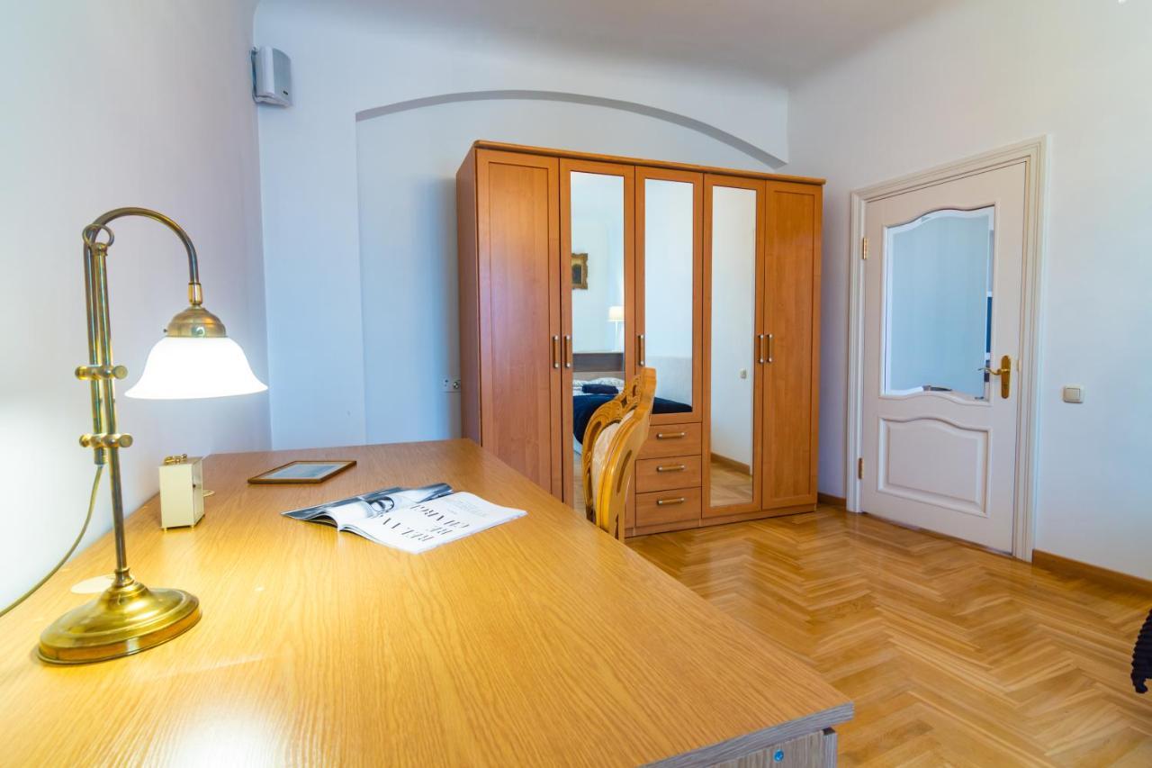 Classic Style In The Center Of Apartment *