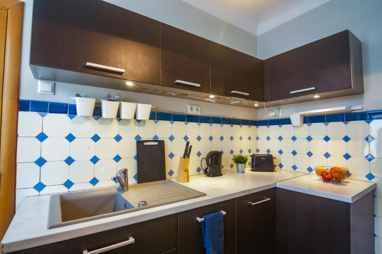 Spacious In The Heart Of The Apartment *