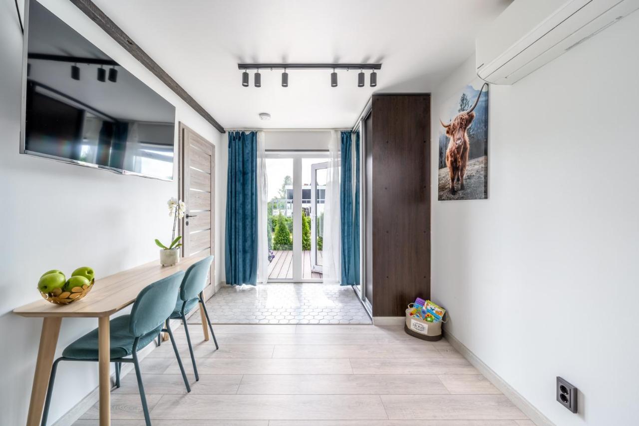 Family Garden House With Free Private Parking & Playground Vakantiehuis