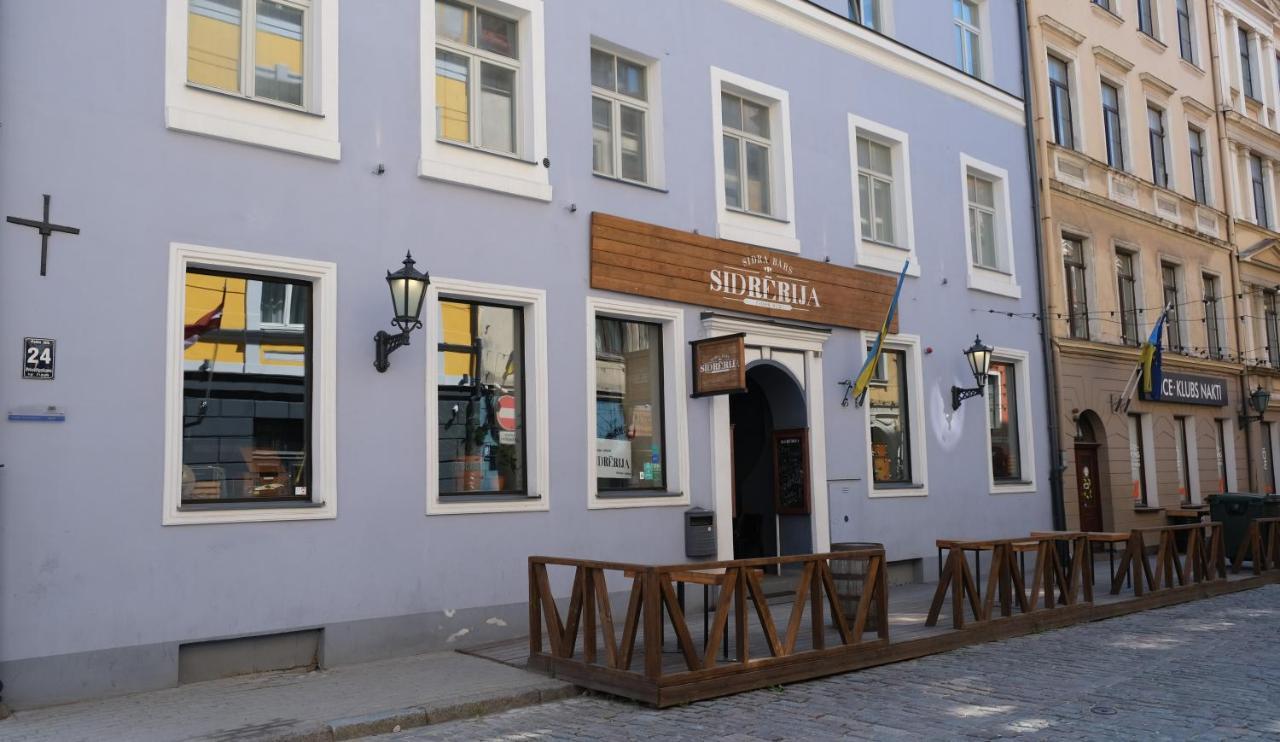 Classic 2-room In Old Town *