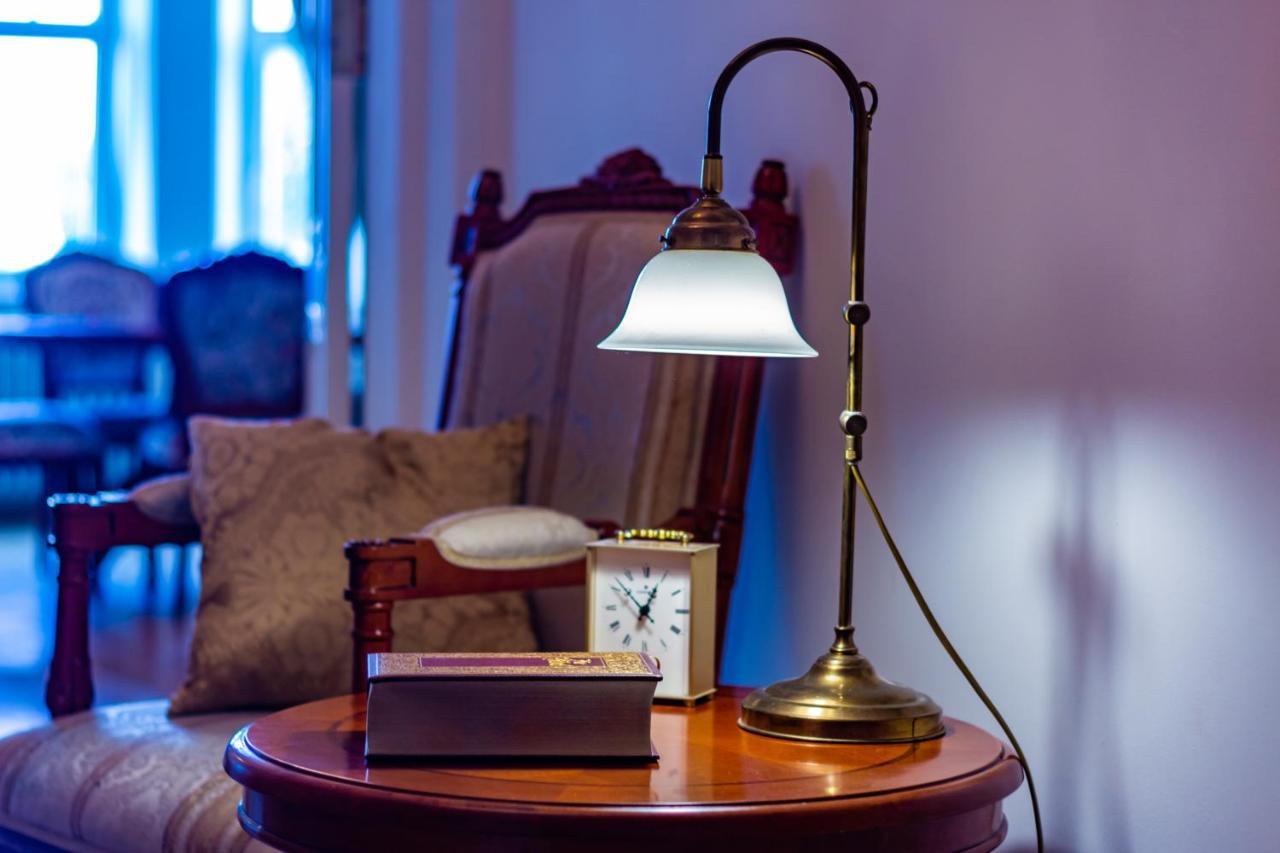 Classic Style In The Center Of