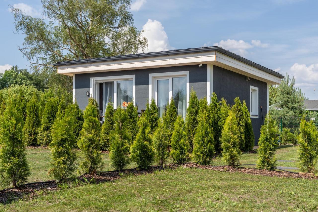 Family Garden House With Free Private Parking & Playground *