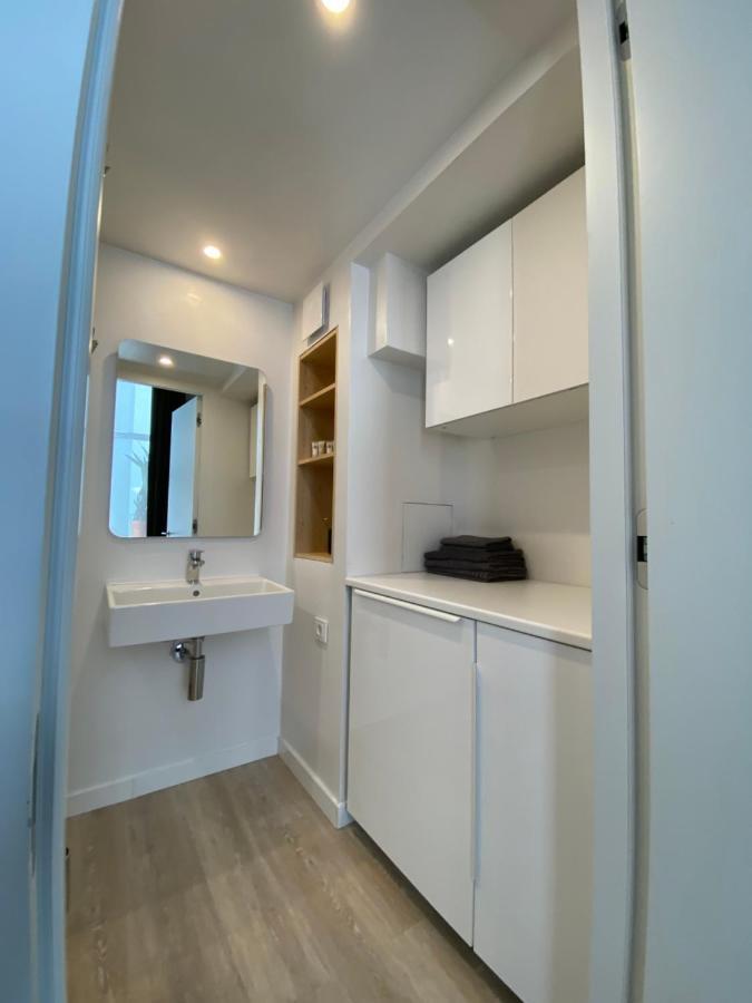 Apartment B&w *