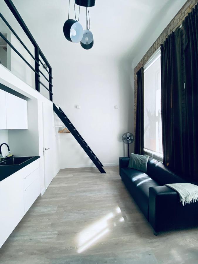 B&w Apartment