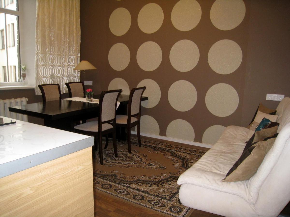 Julia Lacplesa Apartment Riga