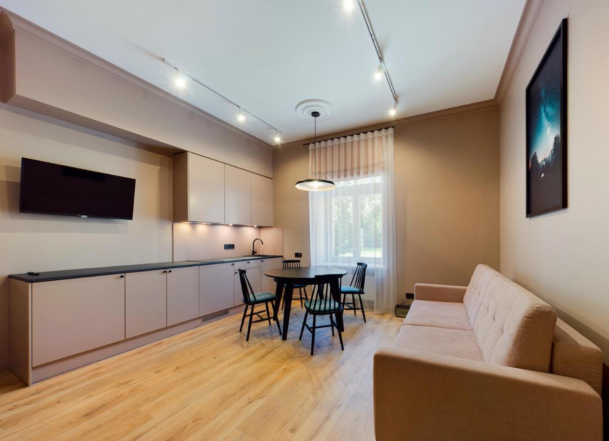 Aparthotel Amella 4*